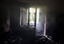 Photo of foto, video | Un apartament de pe strada Muncești, cuprins de flăcări. Cel puțin 7 persoane au avut nevoie de îngrijiri medicale