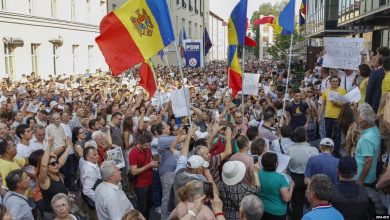 Photo of foto | „Unde sunt focurile de artificii? Nu le văd”. Reacțiile moldovenilor după decizia PDM de a se retrage de la putere