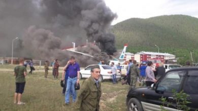 Photo of foto | Ultima oră: Un avion rus cu 47 de oameni la bord a lovit o casă în timp ce ateriza și a luat foc. Cel puțin două persoane au murit