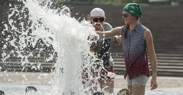 Photo of Chișinăul se pregătește de temperaturi caniculare: În toate zonele de agrement vei putea găsi înghețată și cisterne cu apă