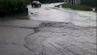 Photo of video | Moldova, din nou sub apă. Un sat din Cantemir, inundat de ploaia din această după-amiază