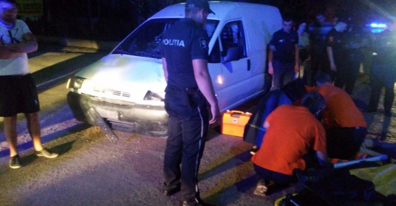 Photo of video | Imagini cu impact emoțional! Un bărbat din Bălți, lovit mortal în timp ce încerca să traverseze strada neregulamentar