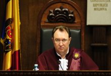 Photo of „E foarte trist ce s-a întâmplat în Parlament”. Ex-președintele CC, Alexandru Tănase: Demiterea Domnicăi Manole e imposibilă