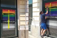 Photo of foto | „Ucide-i cu bunătate”. Modul original al comunității LGBT din Timișoara de a lupta cu homofobia, viral pe internet