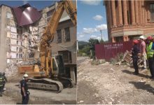 Photo of foto | Lucrările de demolare a blocului de la Otaci continuă: O mare parte de acoperiș, demontată
