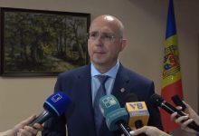 Photo of video | Ședințele serale ale Guvernului Filip: Au hotărât soarta Ambasadei Moldovei în Israel și a sediului Ambasadei SUA la Chișinău