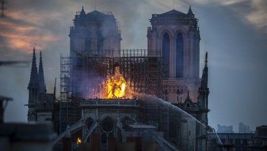 Photo of Tot mai aproape de adevăr: Incendiul care a mistuit acoperișul Catedralei Notre Dame din Paris ar fi pornit de la o țigară