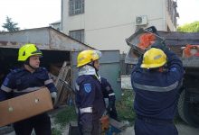 Photo of Locatarii blocului avariat de la Otaci și-au recuperat o parte din bunuri. Oamenii au acces în interior doar însoțiți de salvatori