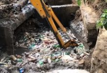 Photo of video | În 10 zile vor rezolva o problemă de 12 ani: Plasticul depozitat în colectoarele care adună apa de ploaie va fi evacuat