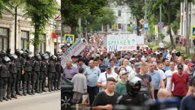 Photo of LIVE | Protest de proporții organizat de PD în centrul capitalei. Sute de polițiști păzesc sediul PAS și Parlamentul