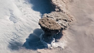 Photo of foto | La sigur nu vezi asta în fiecare zi. După 100 de ani de inactivitate, Vulcanul Raikoke a erupt, iar NASA l-a fotografiat din spațiu