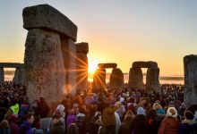 Photo of foto, video | Au venit să fie mai aproape de Mama Natură. 10.000 de oameni s-au reunit la Stonehenge să celebreze solstițiul de vară