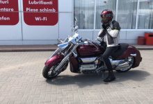Photo of foto | În blugi, cu cască și bocanci. Vlad Plahotniuc a mers cu motocicleta la un eveniment organizat de Tinerii Democrați
