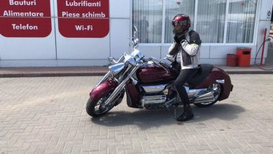 Photo of foto | În blugi, cu cască și bocanci. Vlad Plahotniuc a mers cu motocicleta la un eveniment organizat de Tinerii Democrați