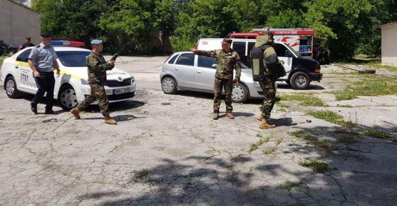 Photo of Cele aproximativ 900 de kilograme de explozibil, găsite într-un depozit de lângă Moldova Film, vor fi detonate pe un poligon special