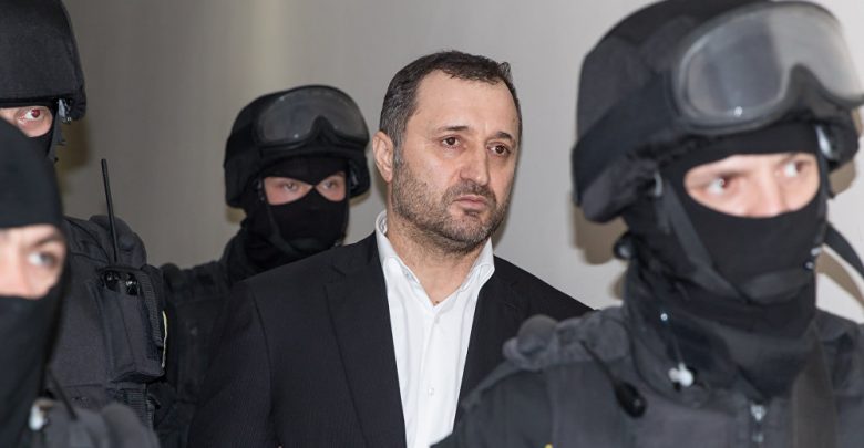 Photo of video | Judecătoria Chișinău a decis: Curtea Constituțională va fi sesizată în dosarul ex-premierului Vlad Filat