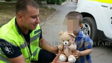 Photo of foto | A explorat străzile Chișinăului. Un copil de 2 anișori, căutat de 5 echipaje de poliție, după ce a părăsit neobservat terenul de joacă