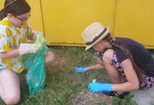 Photo of foto, video | Are 9 ani și vrea să salveze planeta. O fetiță și-a antrenat semenii într-o campanie de strângere a gunoiului la Galați