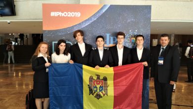 Photo of Bronz pentru Moldova. Doi elevi din țara noastră au fost medaliați la Olimpiada Internațională de Fizică