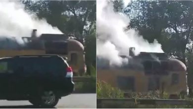 Photo of video | „Valuri” de fum au cuprins azi o locomotivă. Un tren de pe ruta Chișinău-Ungheni a luat foc
