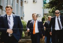 Photo of Genți din piele de crocodil, Mercedesuri și zboruri gratuite cu avioanele sale. Cadourile pe care Ilan Șor le-ar fi oferit mai multor politicieni