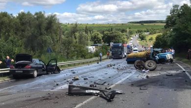 Photo of foto | Un mort și trei răniți după un accident terifiant la Hâncești. Un camion și o mașină s-au lovit puternic