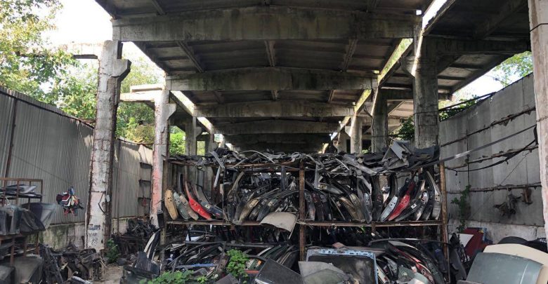 Photo of foto | Cumpăra mașini vechi, le dezmembra, iar piesele le vindea cu bani grei. Afacerea ilegală a unui bălțean, deconspirată de polițiști