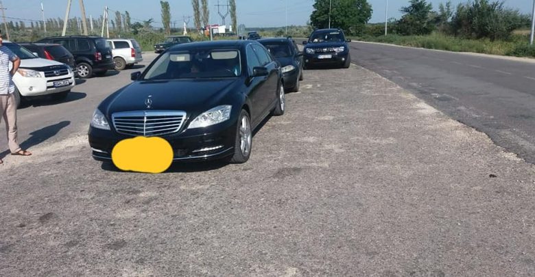 Photo of video | S-ar fi simțit mai șmecher decât alții? Un șofer ar fi încercat să trecă granița de la Palanca fără a sta în rând