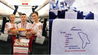 Photo of foto | Ziua Independenței, sărbătorită la înălțimea zborului de pasăre. Pasagerii Aeroportului, surprinși cu vin, plăcinte și cuvinte patriotice