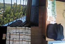 Photo of video | Ar fi furat aproximativ 27.000 de lei dintr-o locuință. Un tânăr de 19 ani, reținut de oamenii legii