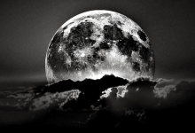 Photo of Sfârșitul verii vine cu un fenomen astronomic rar. Diseară o vom putea urmări pe cer pe Lilith – Luna Neagră