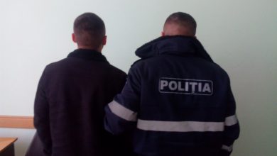 Photo of Un bărbat din Șoldănești, bătut cu un ciocan și jefuit de 48.000 de lei. Suspecții s-au dat drept „polițiști antidrog”