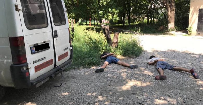 Photo of video | Câteva minute de distracție i-ar putea costa până la 3 ani de închisoare. Doi adolescenți din Chișinău ar fi furat o mașină pentru a se plimba prin oraș