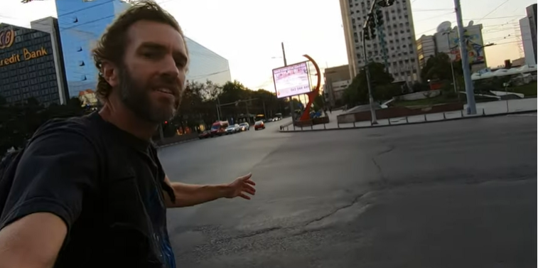 Photo of video | „Aici e un colț uitat al Europei”. Un vlogger din Hawaii împărtășește impresii despre Moldova