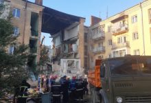 Photo of foto, video | Tragedie în Ucraina: Scara unui bloc din regiunea Lviv s-a prăbușit în urma unei explozii