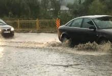 Photo of foto | A plouat cu grindină la Glodeni. Străzile s-au transformat în câteva clipe în râuri și lacuri
