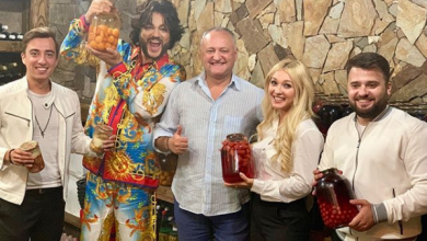 Photo of foto | Fără costum și microfon: Filip Kirkorov, în beciul reședinței prezidențiale de la Condrița