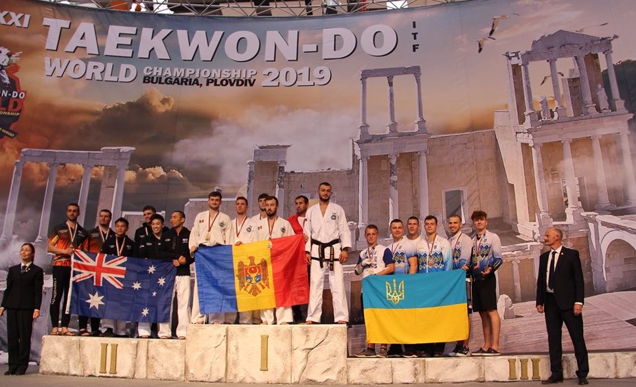 Photo of foto, video | Au ascultat cu mândrie imnul țării lor: Sportivii noștri au câștigat Campionatul Mondial de Taekwon-Do din Bulgaria