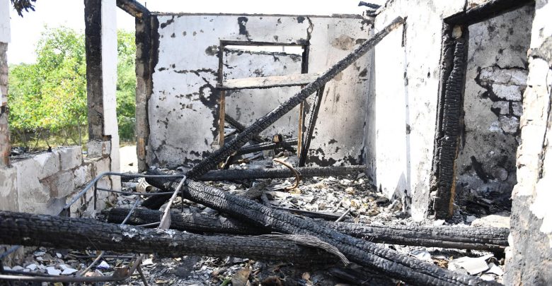 Photo of foto, video | Igor Dodon îndeamnă oamenii să ajute o familie cu 5 copii care și-a pierdut casa în urma unui incendiu. Cum poți dona?