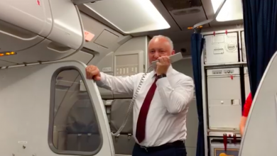 Photo of video | Președinte și la înălțime: Dodon le urează „Drum bun acasă” pasagerilor avionului cu care a zburat pe cursa Barcelona-Chișinău 