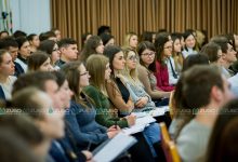 Photo of O fundație germană oferă burse pentru studenții moldoveni interesați de politică. Mai ai câteva zile ca să aplici