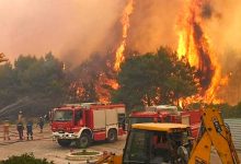Photo of foto, video | Una dintre cele mai populare insule din Grecia, amenințată de incendii de vegetație. Peste 300 de oameni au fost evacuați