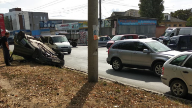 Photo of foto | Două mașini s-au ciocnit pe strada Uzinelor. Un băiat de 16 ani, transportat la spital