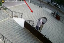 Photo of video | Ar fi sustras banii din câteva aparate de joc: Trei minori și un tânăr, cercetați penal pentru furt