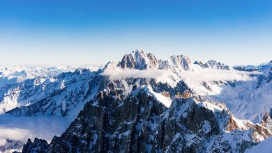 Photo of Cabane evacuate, iar câteva drumuri de pe Mont Blanc – închise: O bucată masivă de ghețar riscă să se prăbușească în orice moment