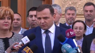 Photo of video | Andrei Năstase a depus actele pentru a participa la alegeri: „Nu renunț la Ministerul de Interne pentru că nu îmi aparține”