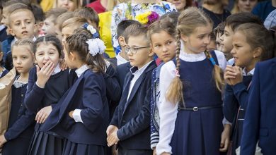 Photo of Guvernul român va acorda părinților zile libere plătite în cazul în care se vor închide din nou școlile