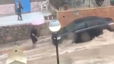 Photo of video | Nivelul apei a crescut cu peste un metru, iar mașinile au fost luate de viituri. Mai multe regiuni din Spania, sub Cod roșu de vreme rea