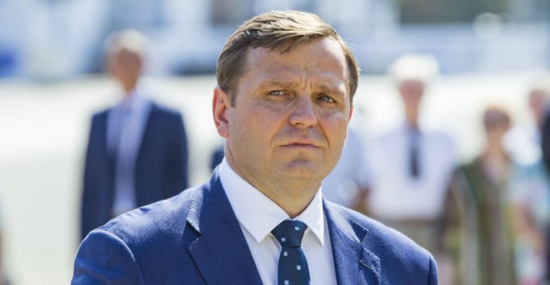 Photo of video | Năstase, despre poeziile de pe rețelele de socializare: „Există oameni mici cu tribuna mare, care și-au permis să interpreteze”