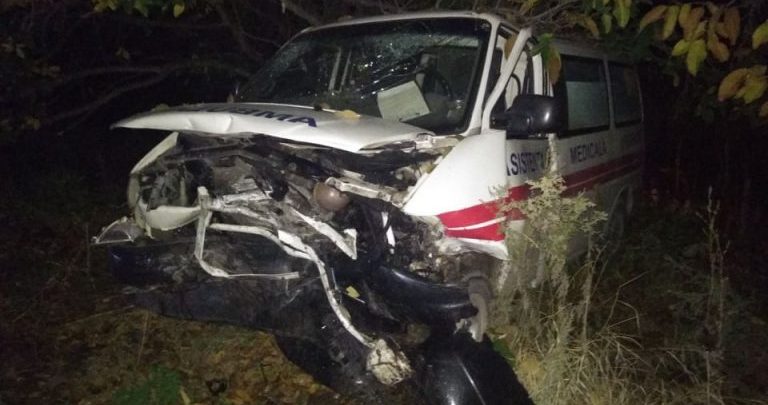 Photo of Misiune cu sfârșit tragic. Un șofer de ambulanță s-a stins din viață într-un accident grav